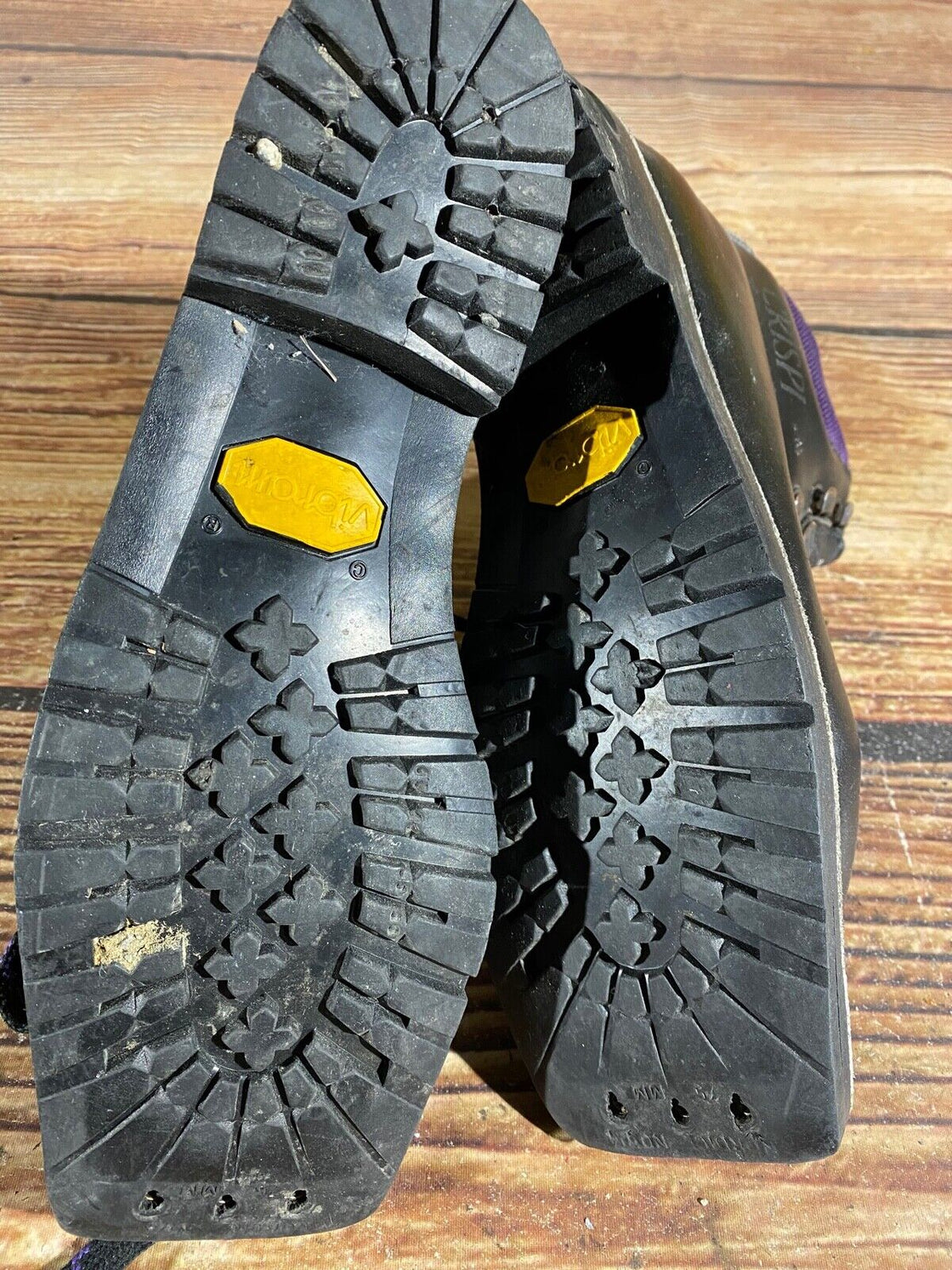 Crispi Telemark Nordic Norm Cross Country Ski Boots Size EU40 US7.5 NN 75mm 1627