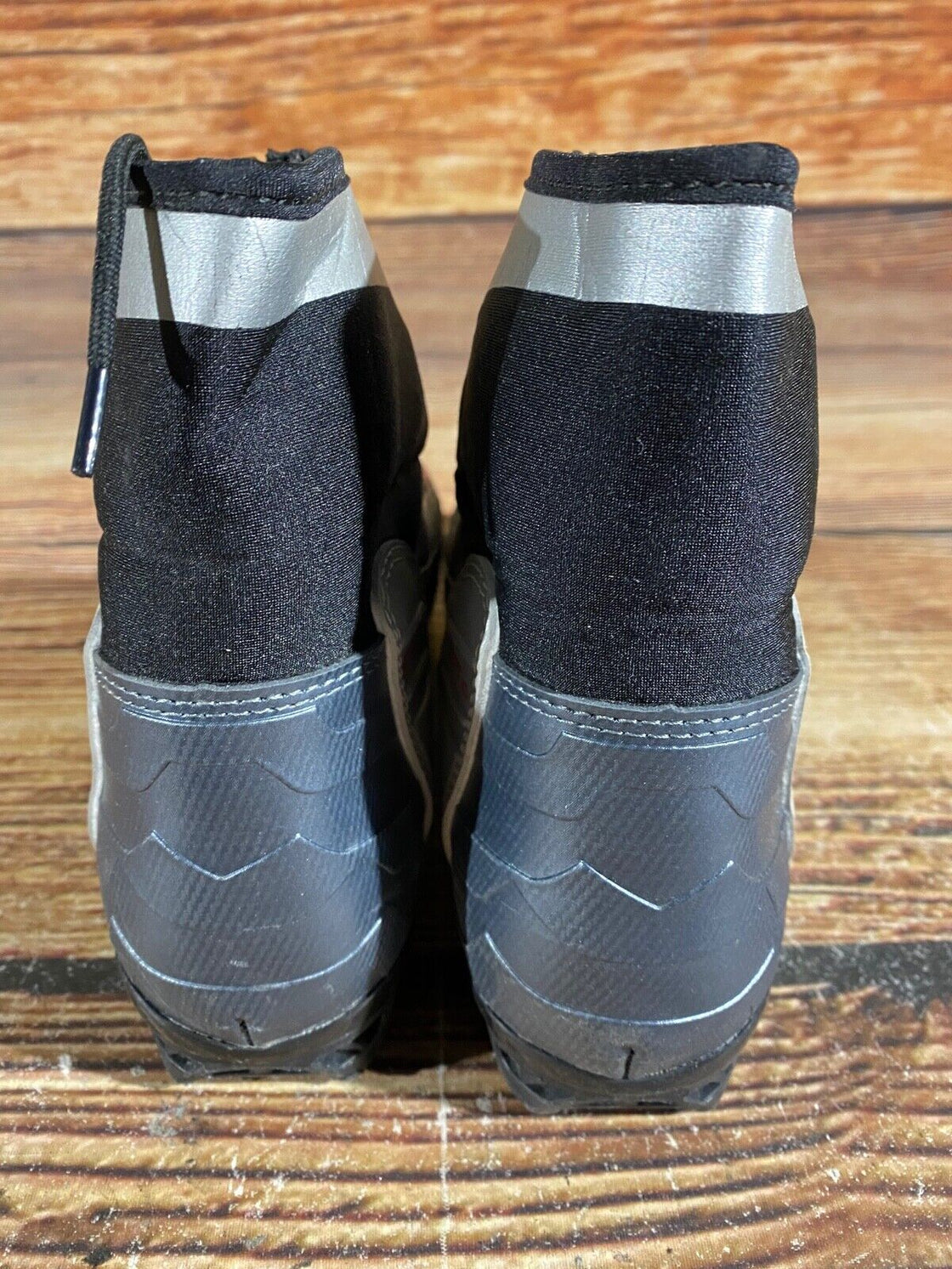 Alpina ST10 Nordic Cross Country Ski Boots Size EU42 US9 for NNN 3120
