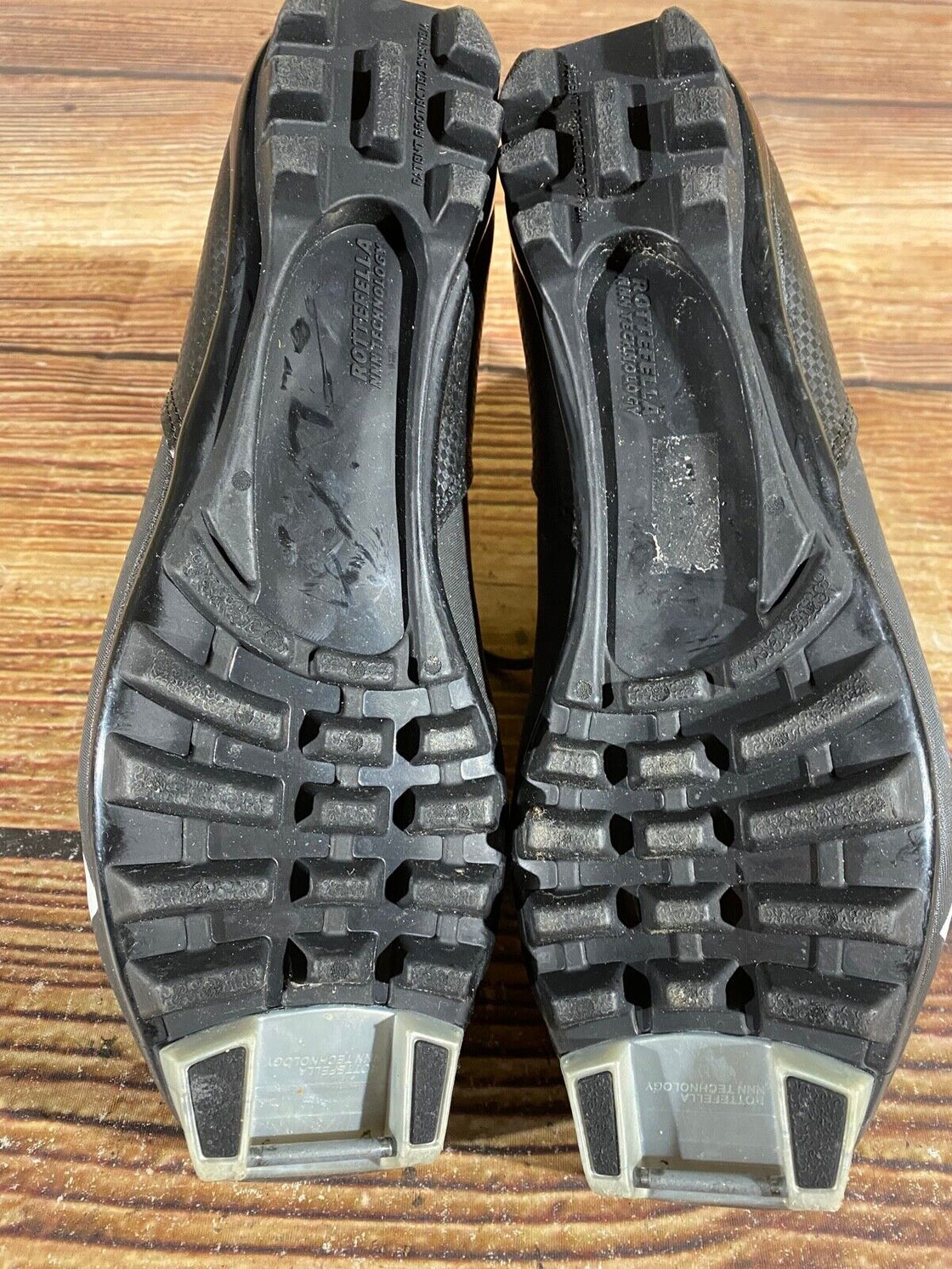 Alpina Touring Nordic Cross Country Ski Boots Size EU42 US9 for NNN 2915