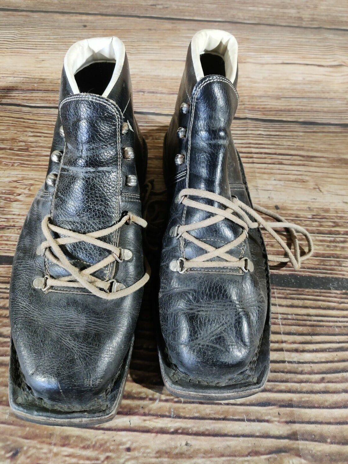 DALEX Vintage Cross Country Ski Boots Kandahar Old Cable Binding EU43 US9 KL172