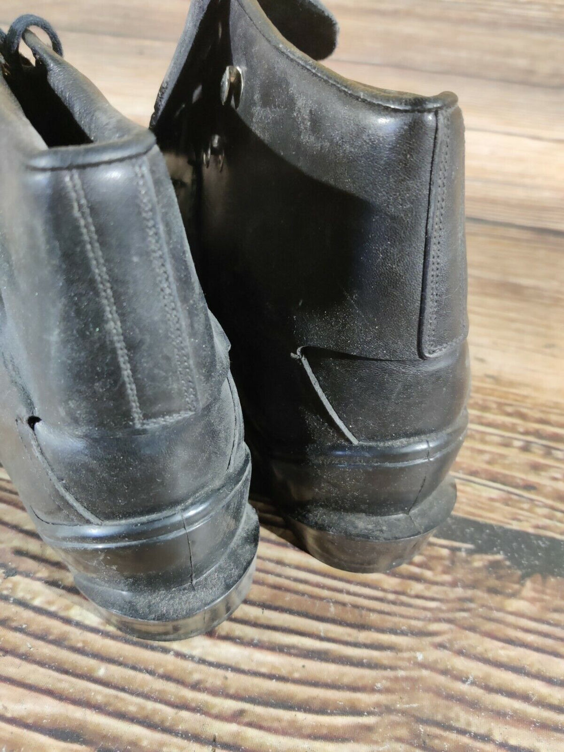 Vintage Alpine Ski Boots for Cable Bindings Adult Size EU43 US8 Mondo 270 KL116