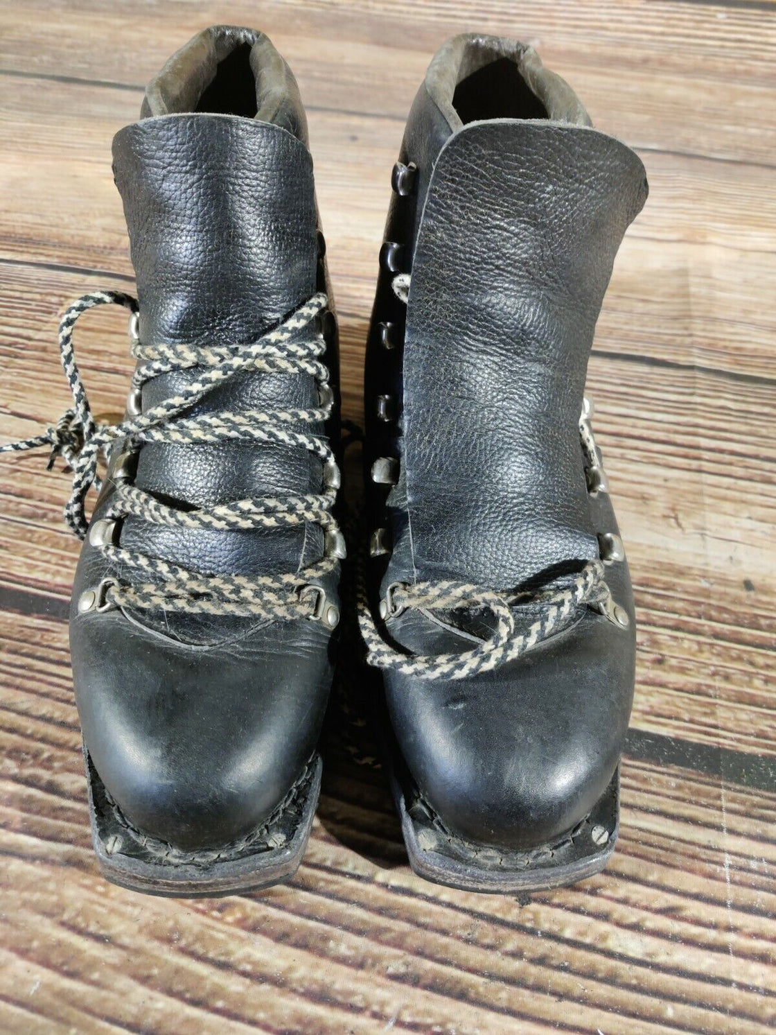Vintage Alpine Ski Boots for Cable Bindings Size EU43 US8.5 Mondo 270 KL117