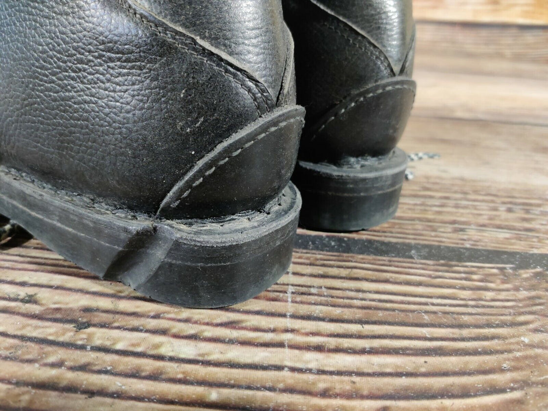 Vintage Alpine Ski Boots for Cable Bindings Size EU43 US8.5 Mondo 270 KL117