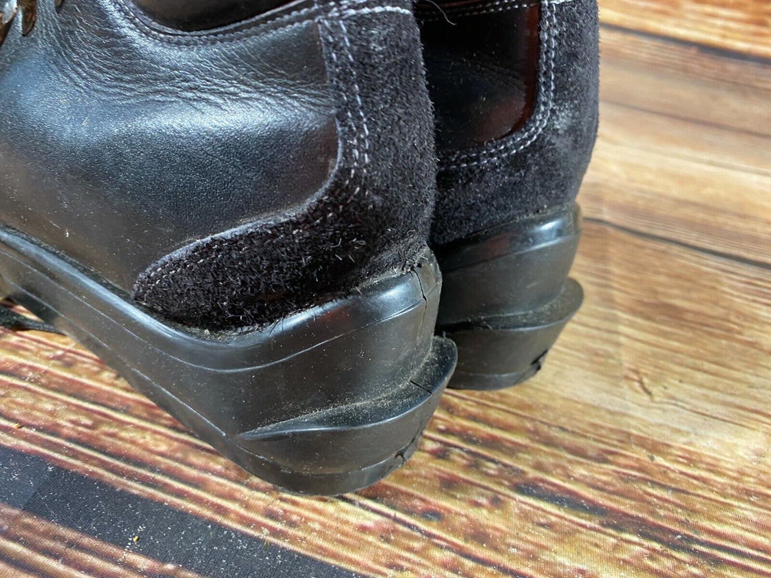 Vintage Alpine Ski Boots Skiing EU40 US6.5 UK6 Mondo 250 Cable Bindings KL126