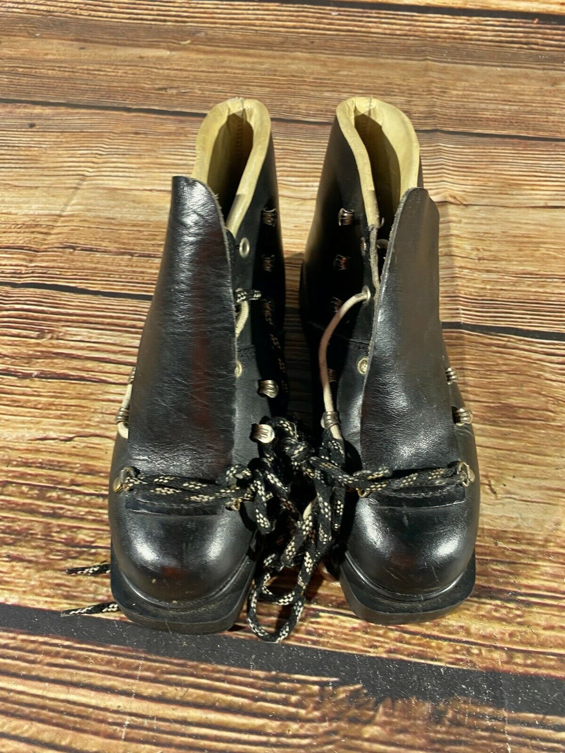 Vintage Alpine Ski Boots Skiing EU38 US5.5 UK5 Mondo 245 Cable Bindings KL127
