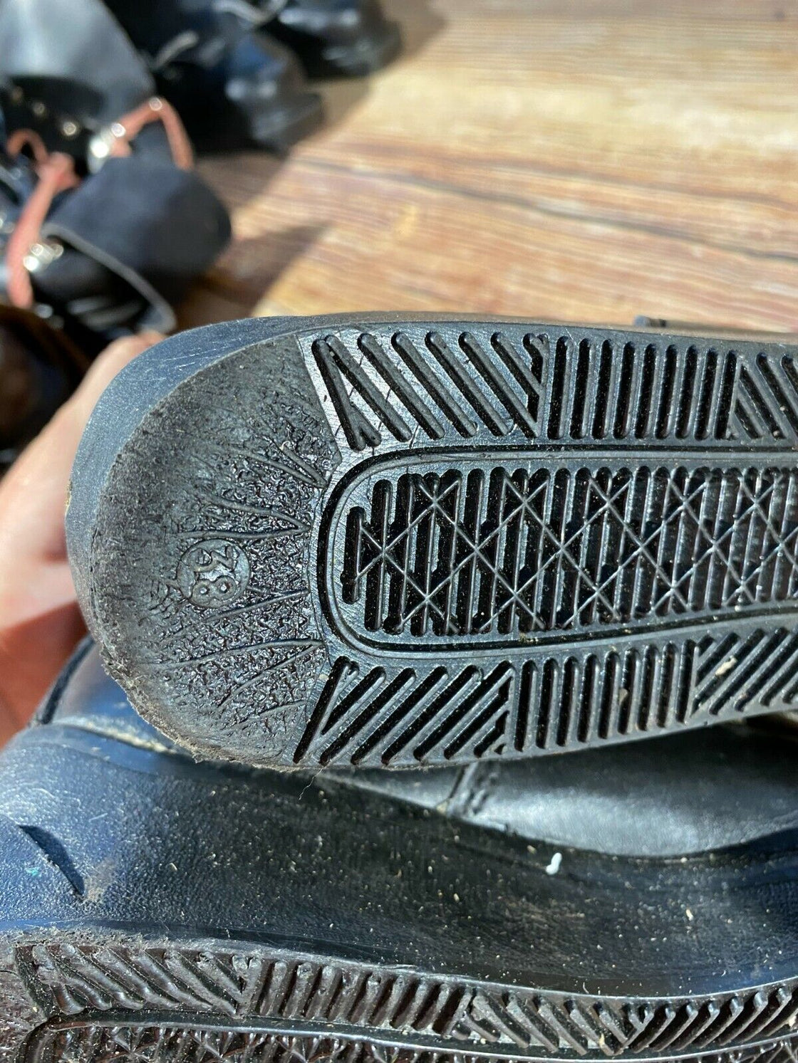 Vintage Alpine Ski Boots Skiing EU38 US5.5 UK5 Mondo 245 Cable Bindings KL127