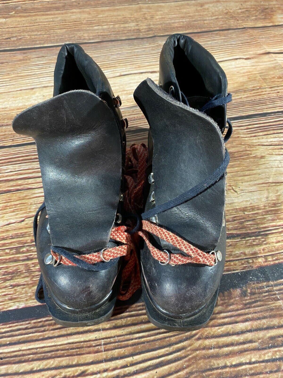 Alpine Ski Boots EU 38 US 5.5 Vintage 240mm KL131