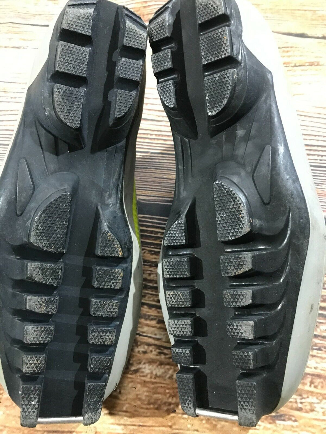 Fischer Vitalis Cross Country Ski Boots Size EU43 US9.5 SNS Profil 1181