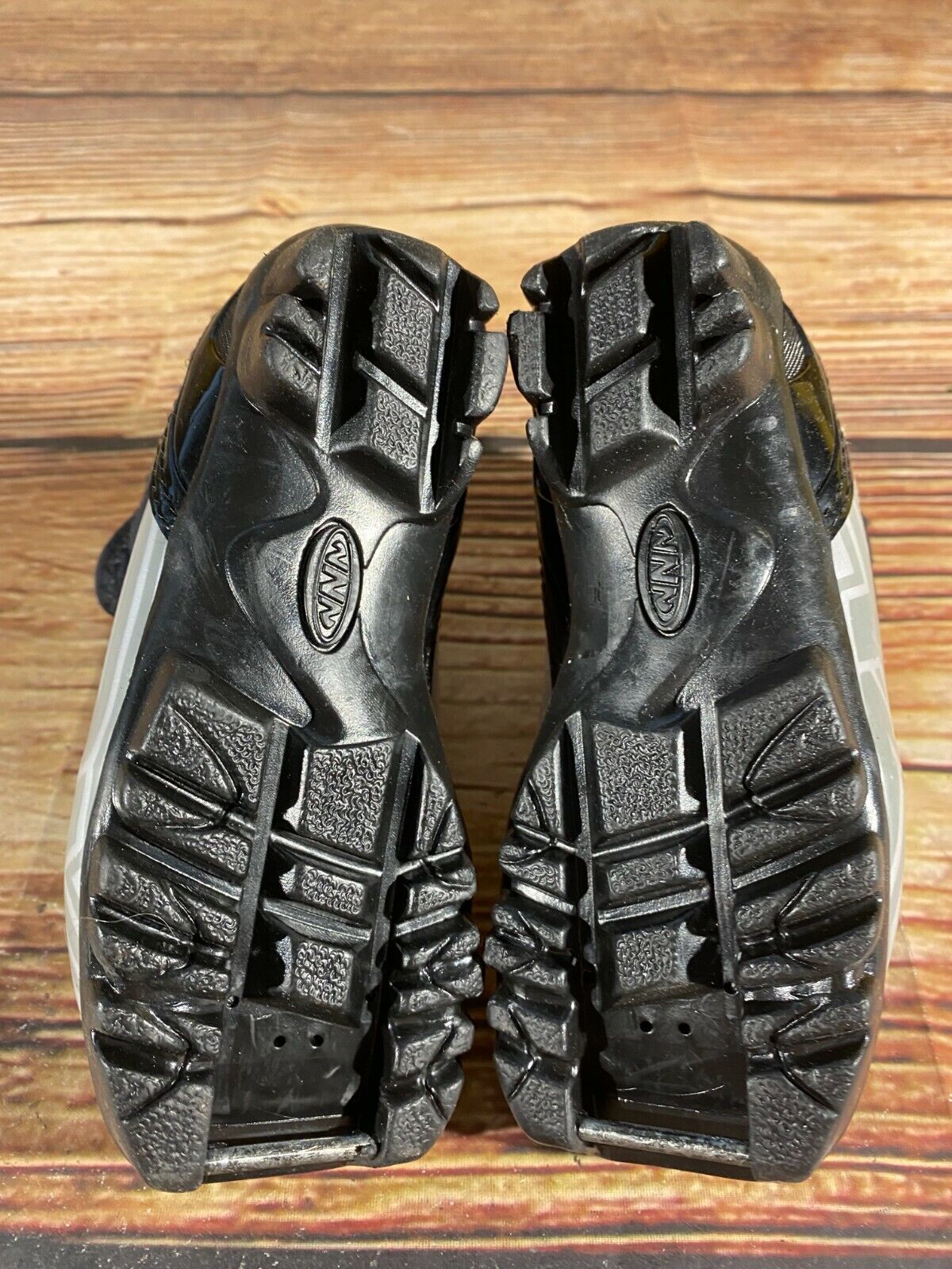 Fischer XJ Sprint Cross Country Ski Boots Classic NNN EU 27 US 10 Kids F-76