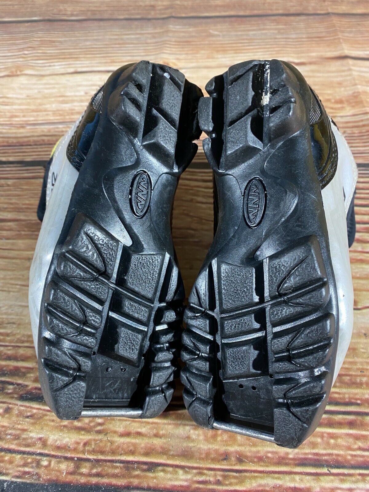 Fischer XJ Sprint Cross Country Ski Boots Classic NNN EU 28 US 10.5 Kids F-78