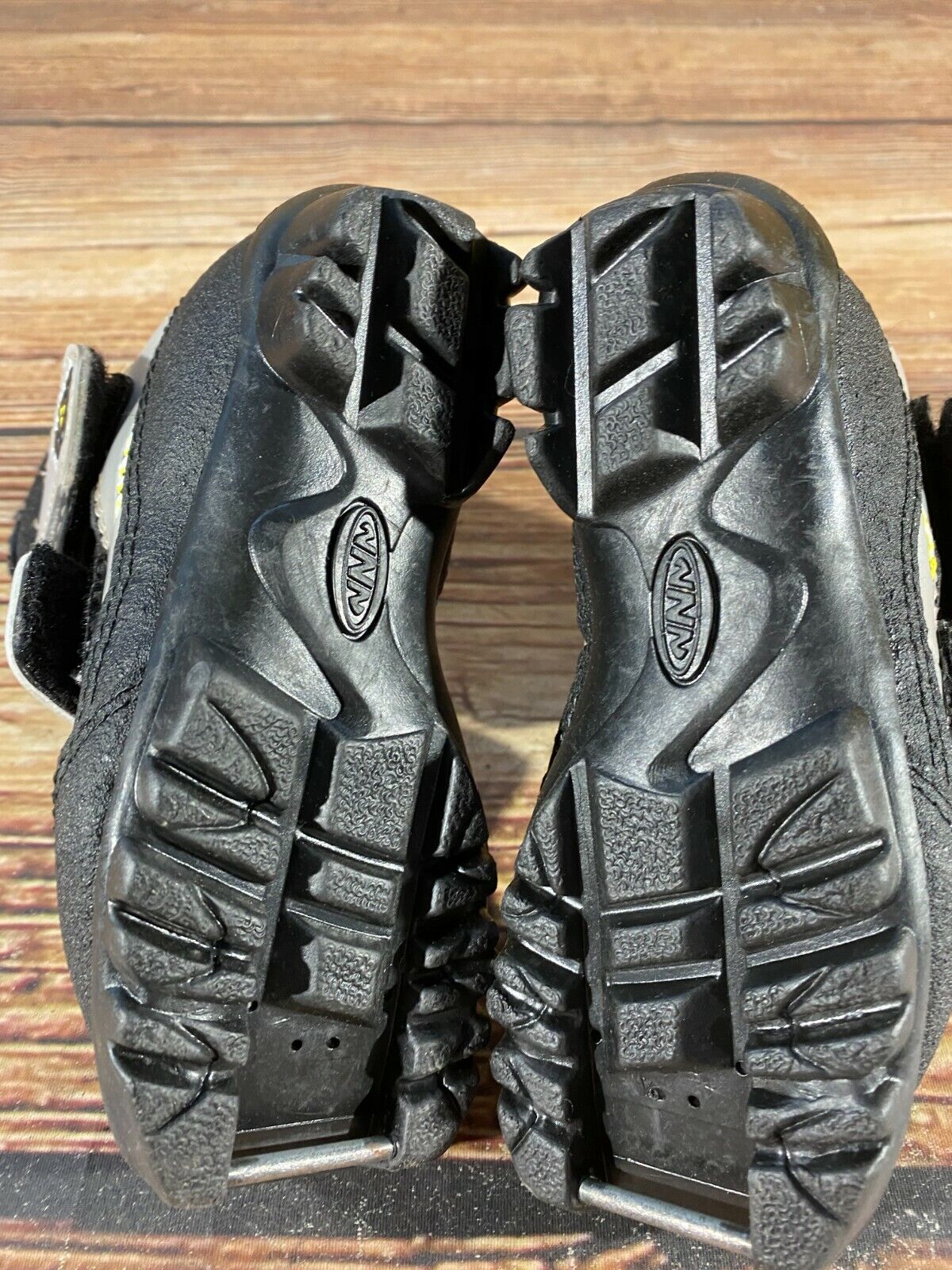 Fischer Snow Star Cross Country Ski Boots Classic NNN EU 27 US 10 Kids F-97