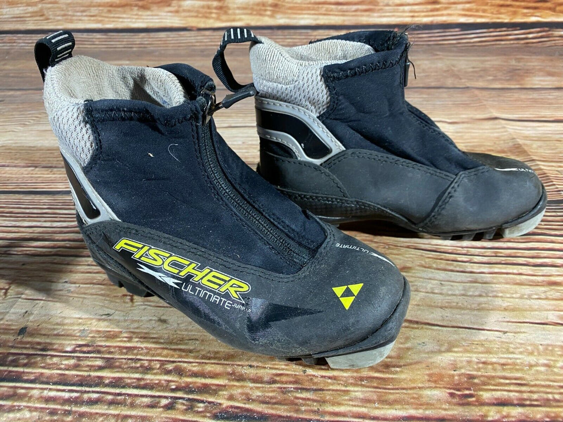 Fischer XC Ultimate Kids Nordic Cross Country Ski Boots Size EU30 NNN F-251