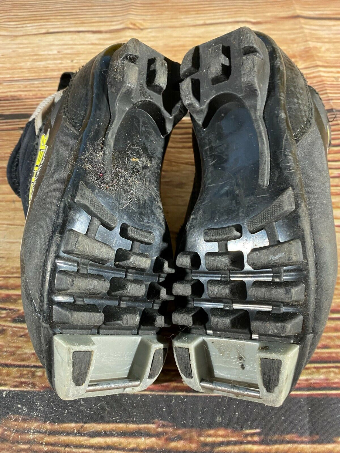Fischer XC Ultimate Kids Nordic Cross Country Ski Boots Size EU30 NNN F-251