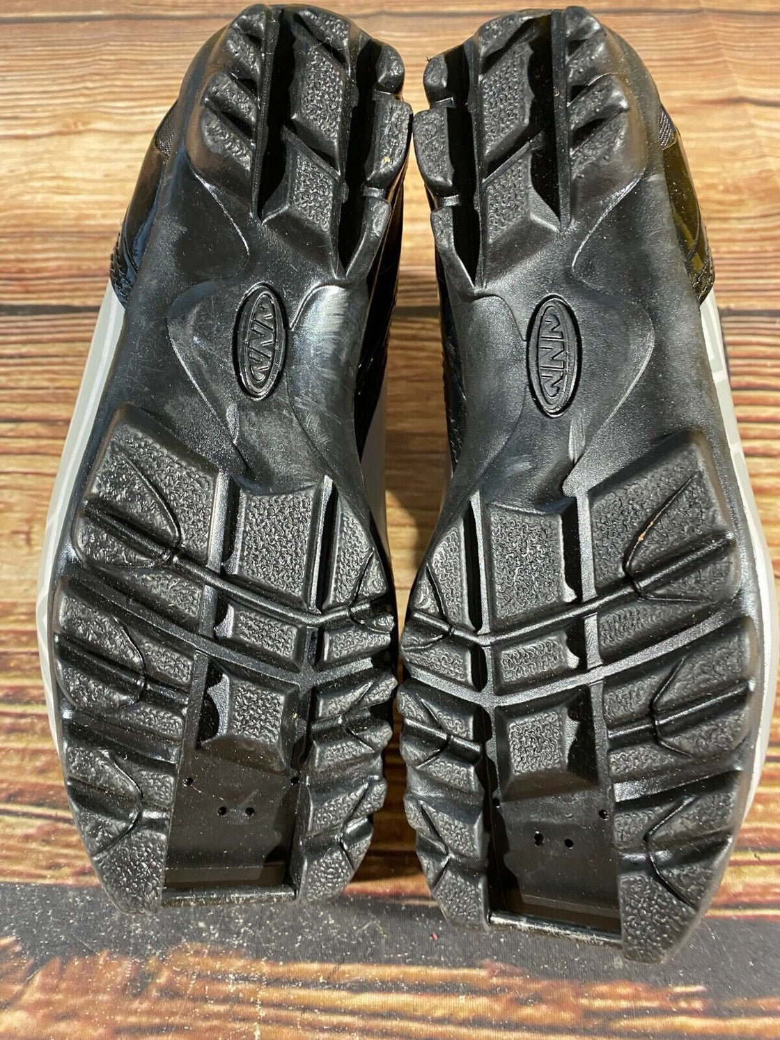 Fischer XJ Sprint Kids Nordic Cross Country Ski Boots Size EU34 US3 NNN F-225