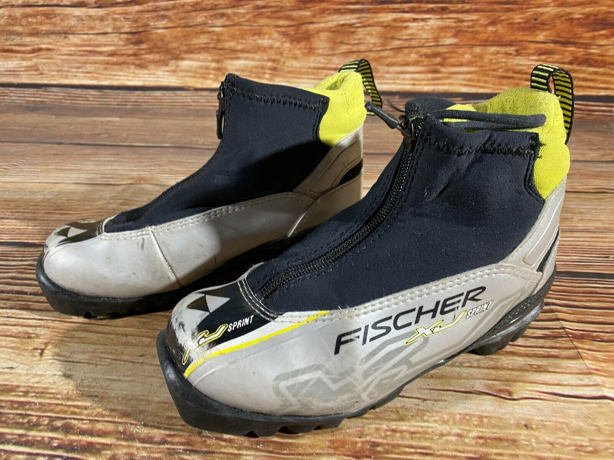 Fischer XJ Sprint Cross Country Ski Boots Classic NNN EU 34 US 3 Kids F-141