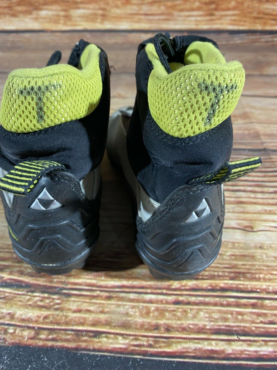 Fischer XJ Sprint Kids Nordic Cross Country Ski Boots Size EU35 US3.5 NNN F-143
