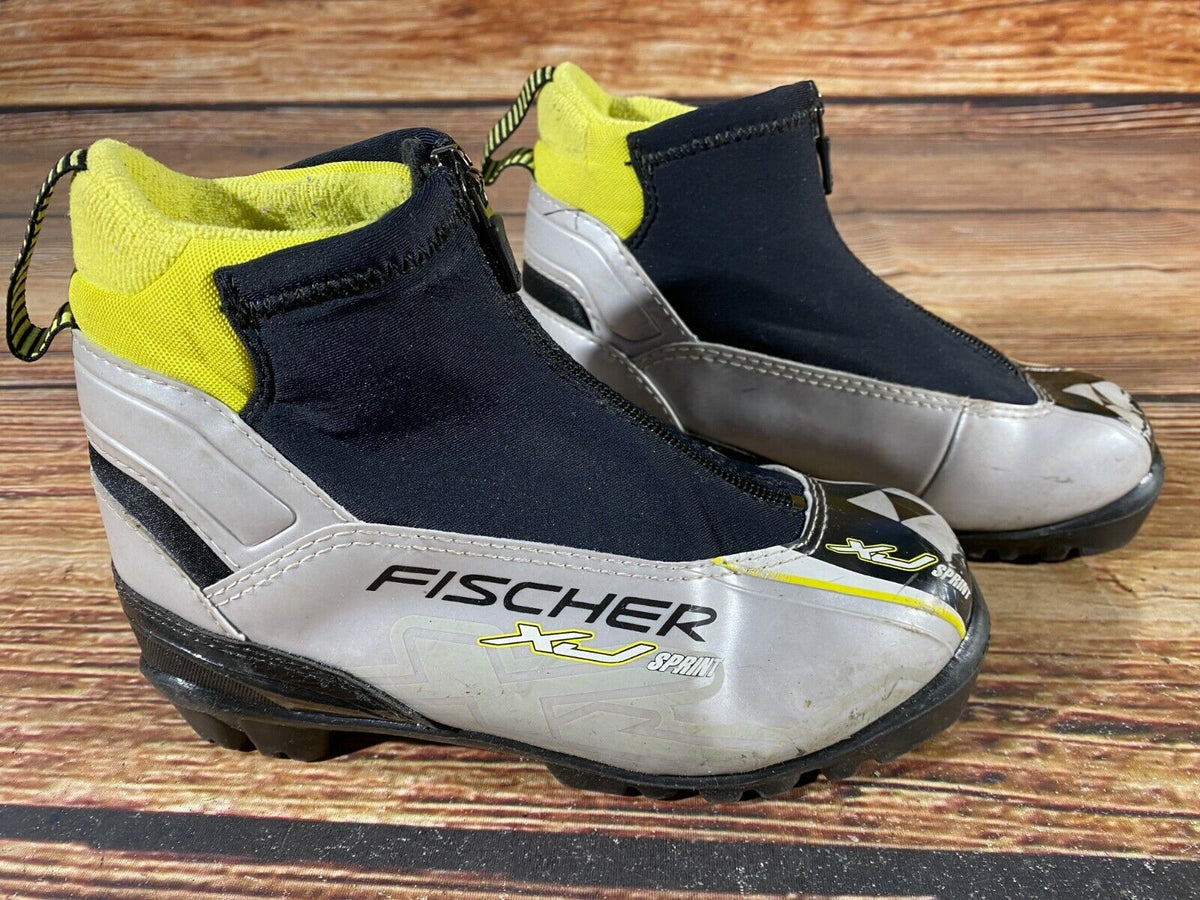 Fischer XJ Sprint Cross Country Ski Boots Classic NNN EU 33 US 2 Kids F-314
