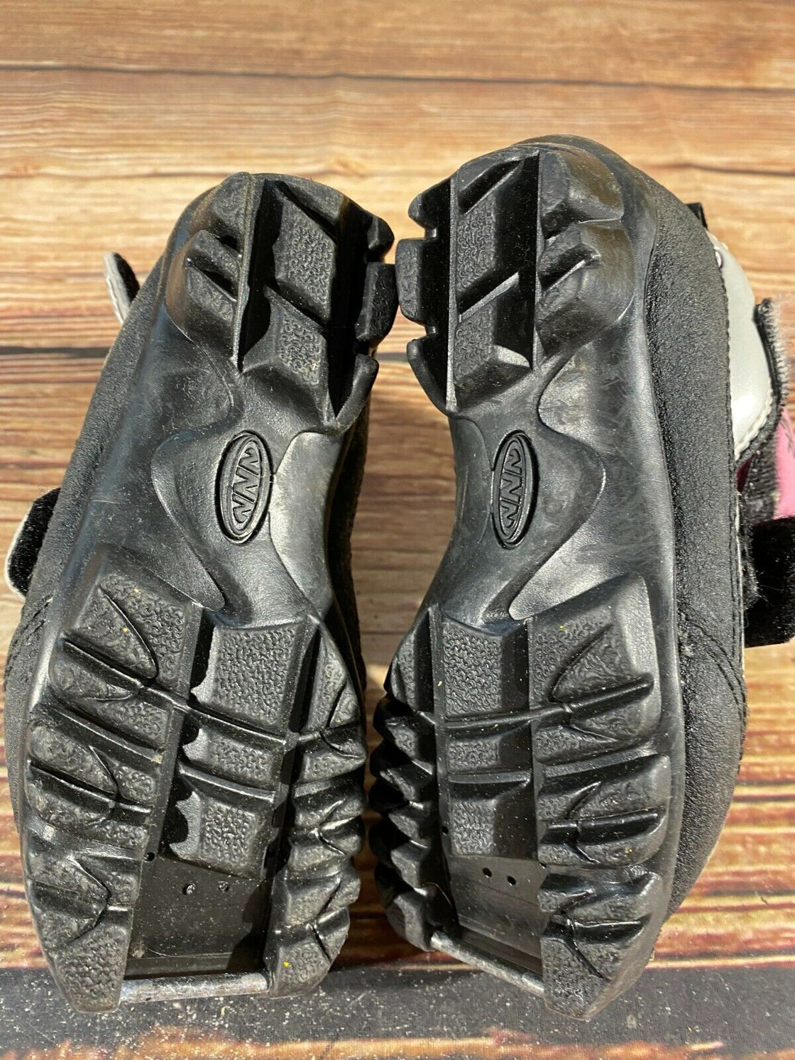 Fischer Snow Star Kids Nordic Cross Country Ski Boots Size EU28 US10.5 NNN F-209