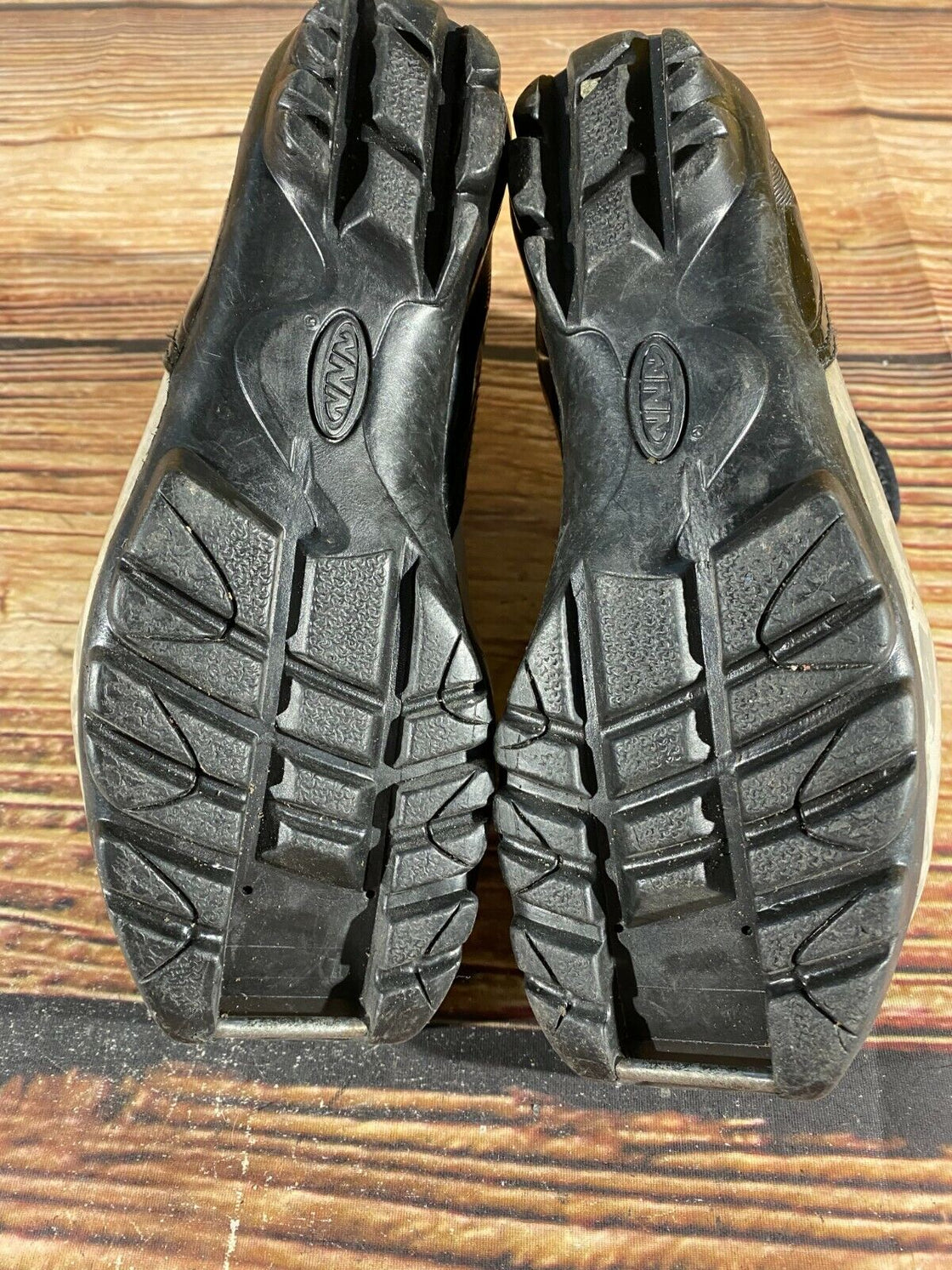Fischer XJ Sprint Kids Nordic Cross Country Ski Boots Size EU35 US3.5 NNN F-132