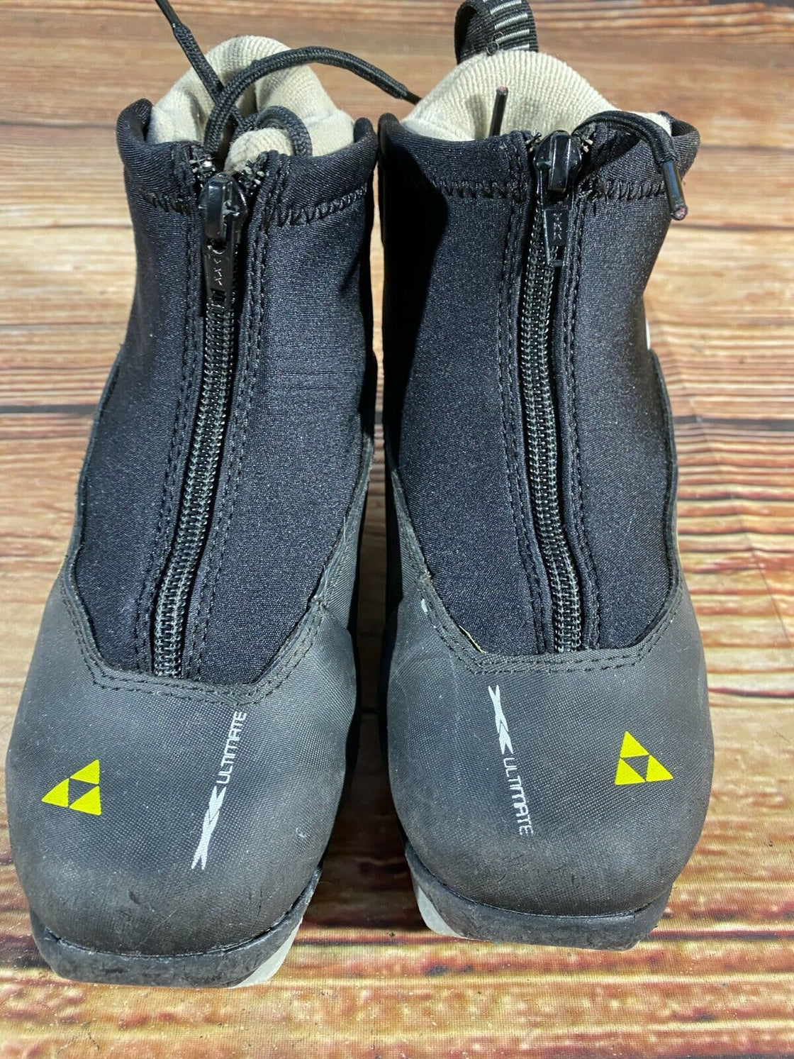 Fischer Ultimate Kids Nordic Cross Country Ski Boots Size EU31 US12.5 NNN F-184