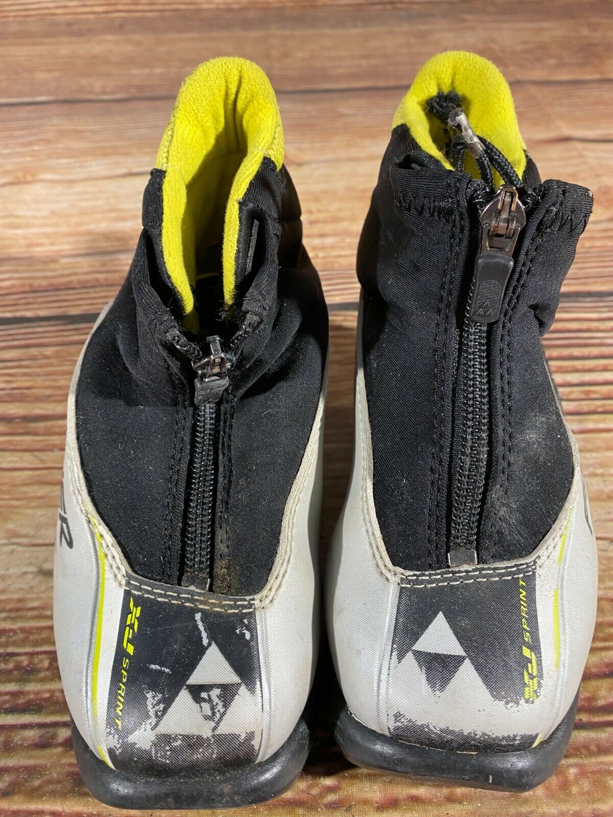 Fischer XJ Sprint Cross Country Ski Boots Classic NNN EU 27 US 10 Kids F-312