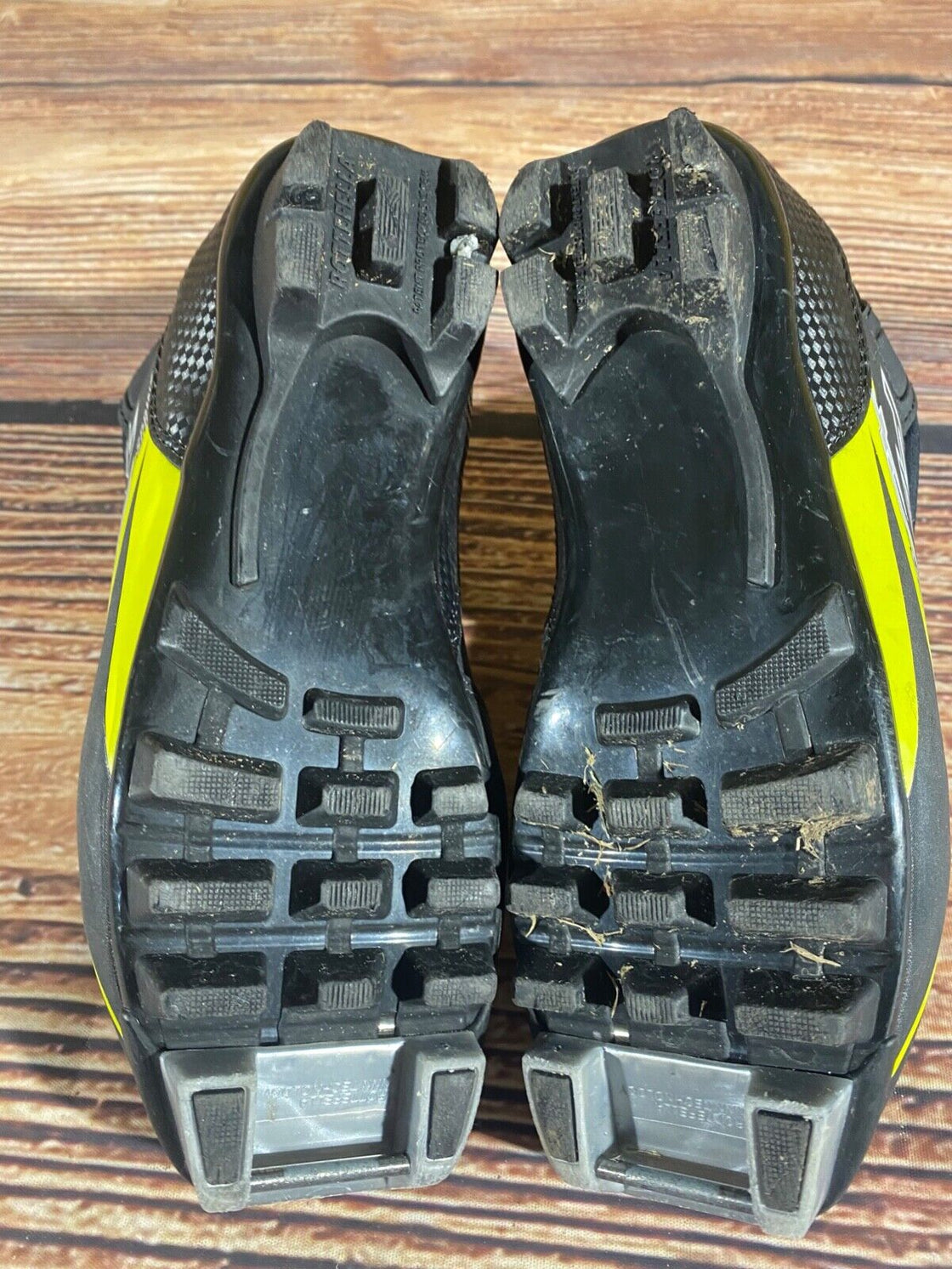 Fischer XJ Sprint Kids Nordic Cross Country Ski Boots Size EU35 US3.5 NNN F-478