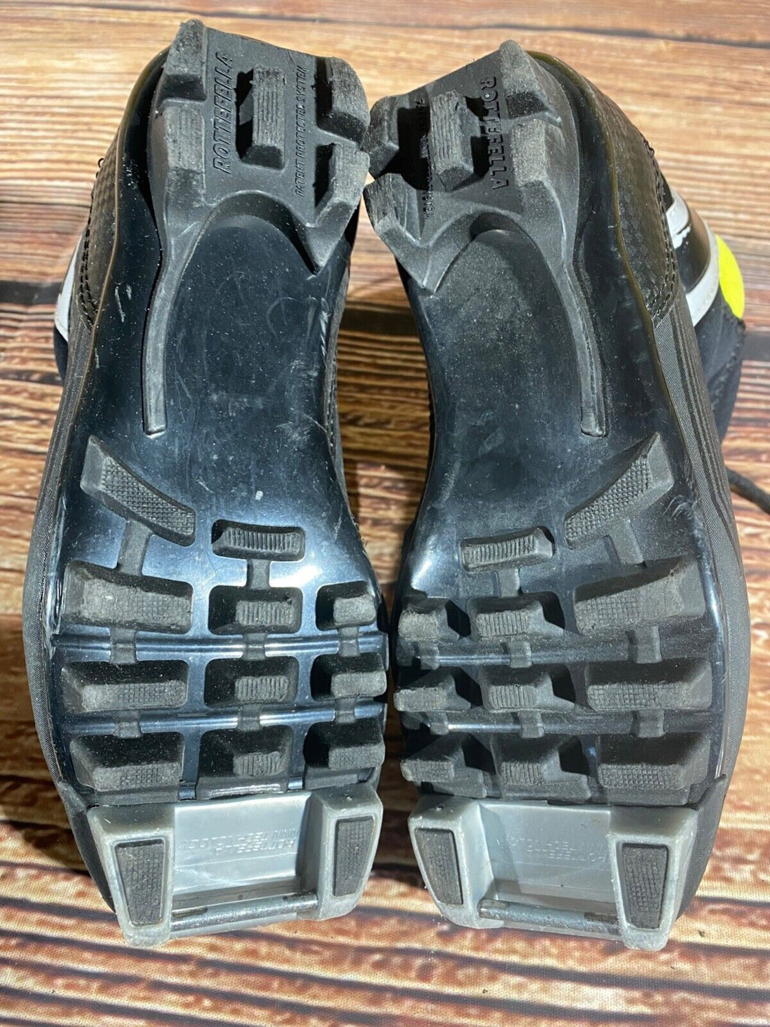 Fischer Ultimate Nordic Cross Country Ski Boots Kids Size EU32 US1.5 NNN F-450