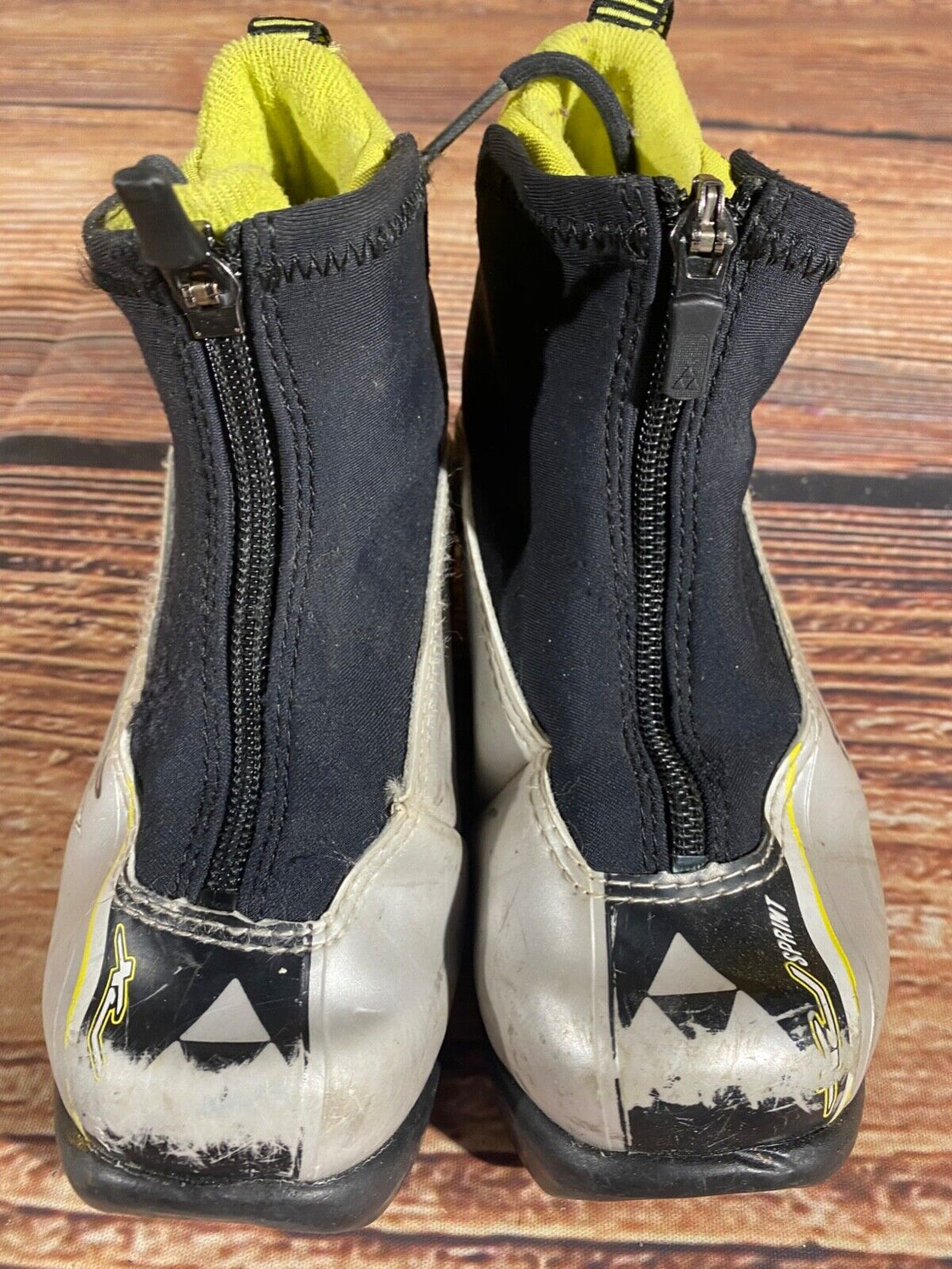 Fischer XJ Kids Sprint Cross Country Classic Ski Boots Size EU30 US12 NNN 472