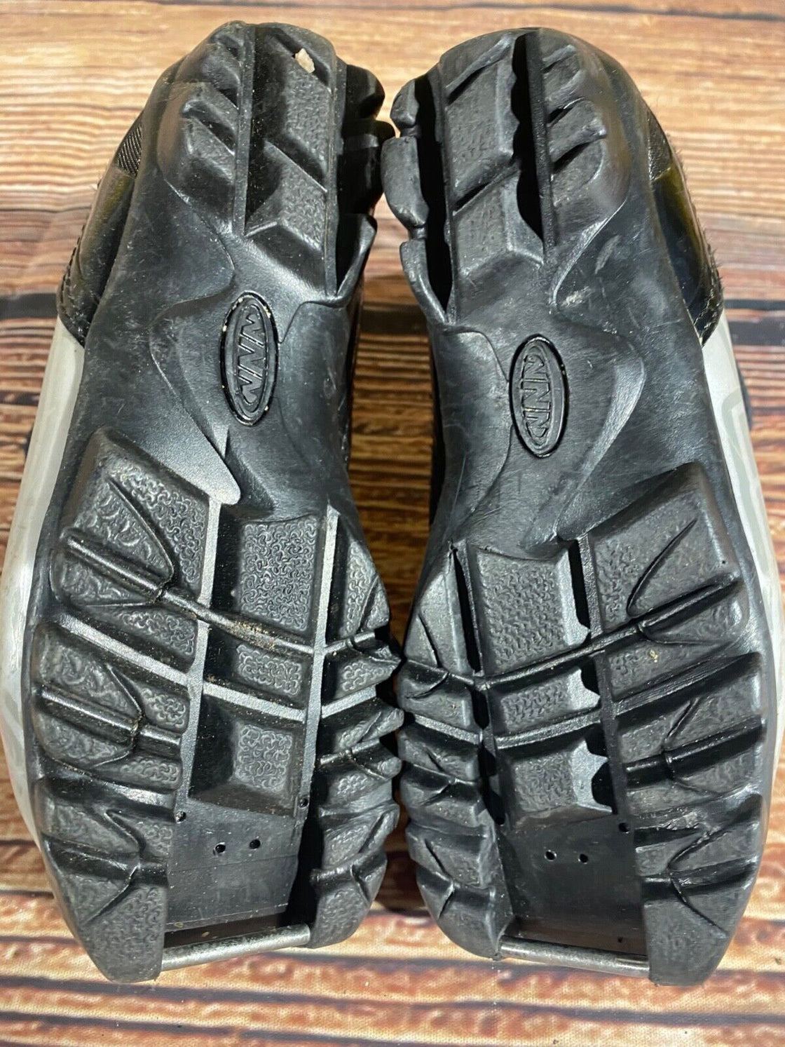 Fischer XJ Kids Sprint Cross Country Classic Ski Boots Size EU30 US12 NNN 472