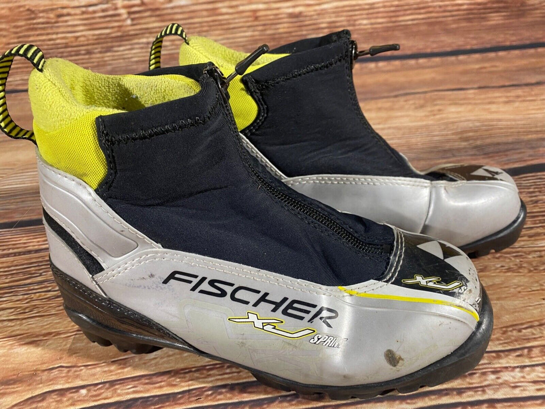 Fischer XJ Sprint Kids Cross Country Ski Boots Size EU35 US3.5 NNN F-483