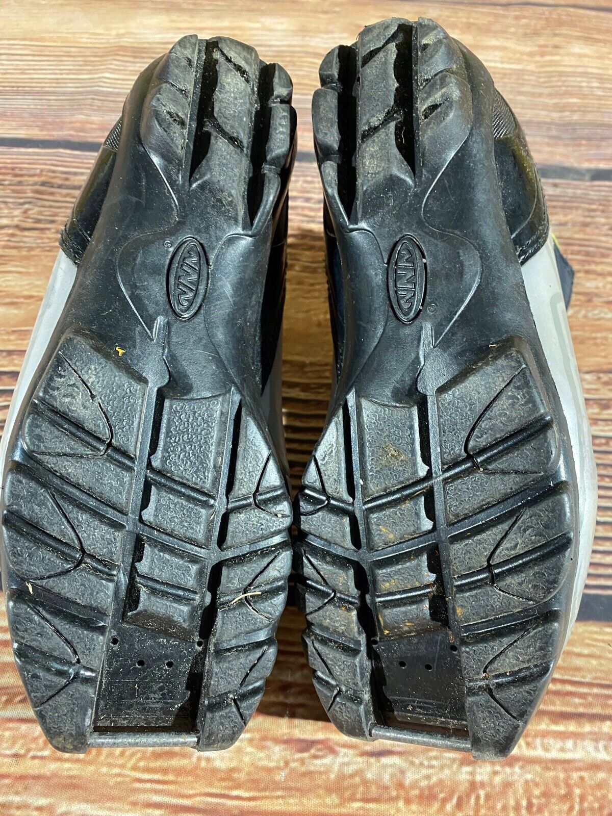 Fischer XJ Sprint Cross Country Ski Boots Classic NNN EU 36 US 4.5 Kids F-569