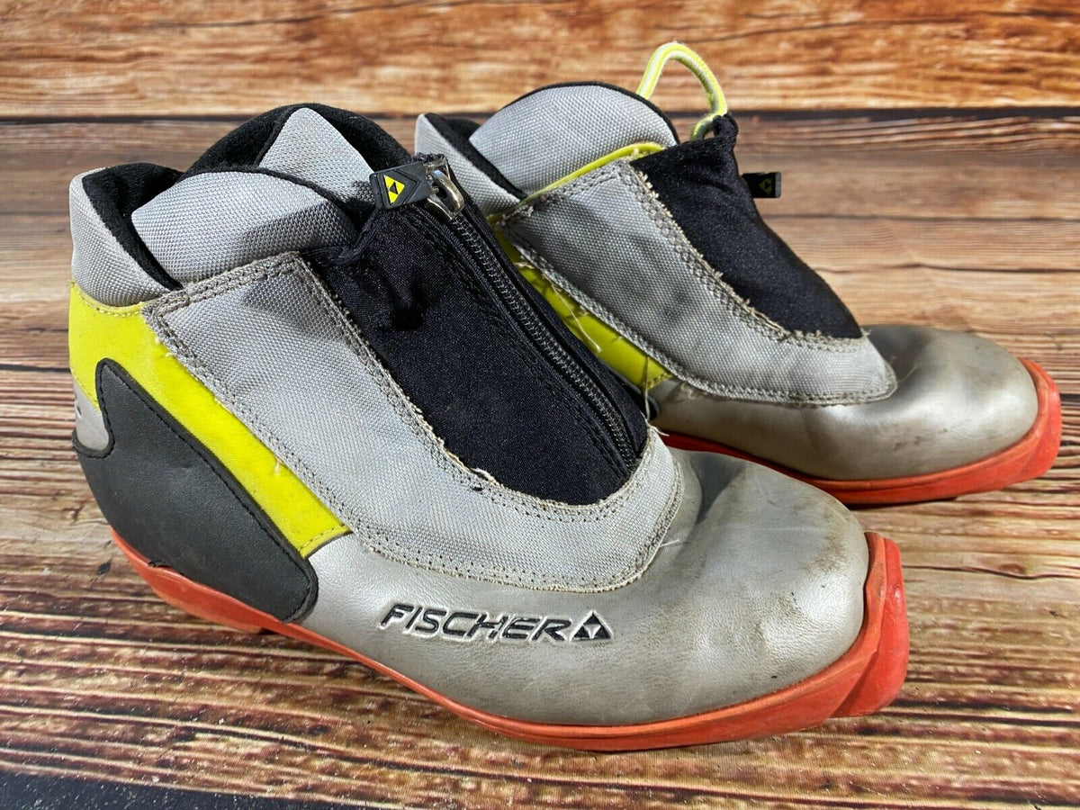 Fischer Cross Country Ski Boots Classic SNS Profil EU 37 US 5.5 Kids 240mm F-342