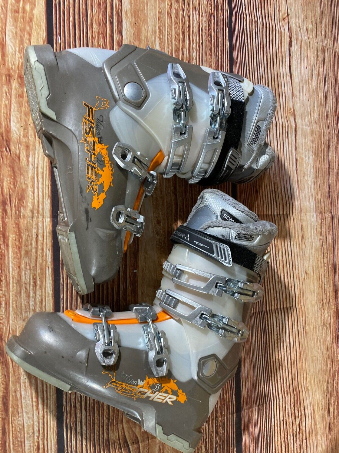 FISCHER Alpine Ski Boots Downhill Size Mondo 258 mm, Outer Sole 302 mm DH166