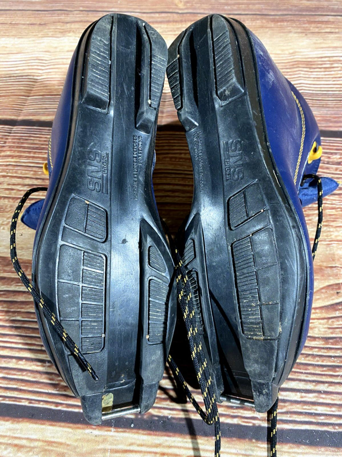 Salomon Nordic Cross Country Ski Boots Size EU39 US6 SNS Profil 2309