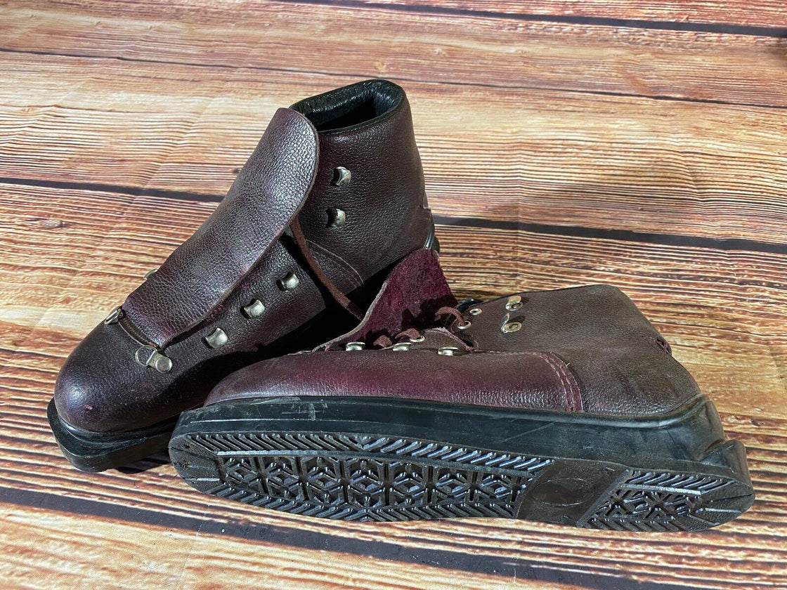 Vintage Alpine Ski Boots Skiing EU40 US7 UK6 Mondo 265 Cable Bindings KL136