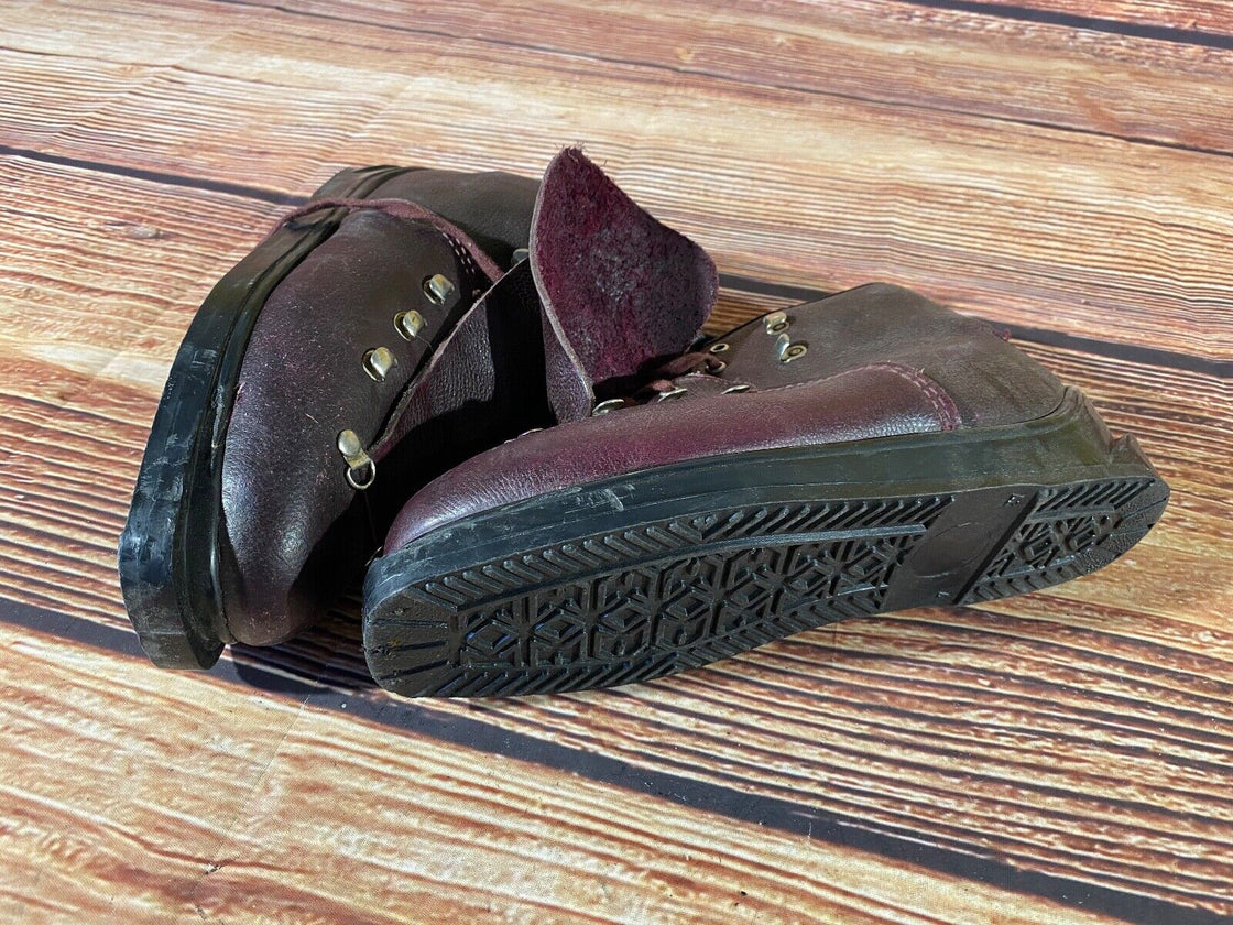 Vintage Alpine Ski Boots Skiing EU40 US7 UK6 Mondo 265 Cable Bindings KL136