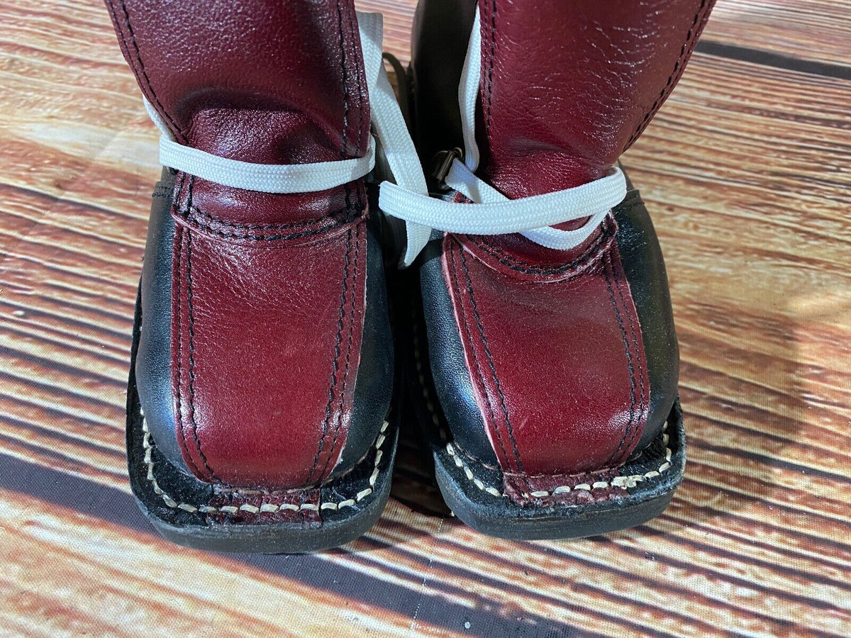 Cross Country Ski Boots Backcountry 75mm NN EU 29 US 11.5 Kids Vintage KL59