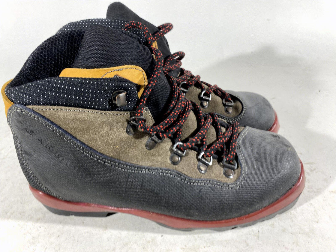 Garmont Touring Back Country Nordic Ski Boots Size EU39.5 US6.5 NNN BC 184