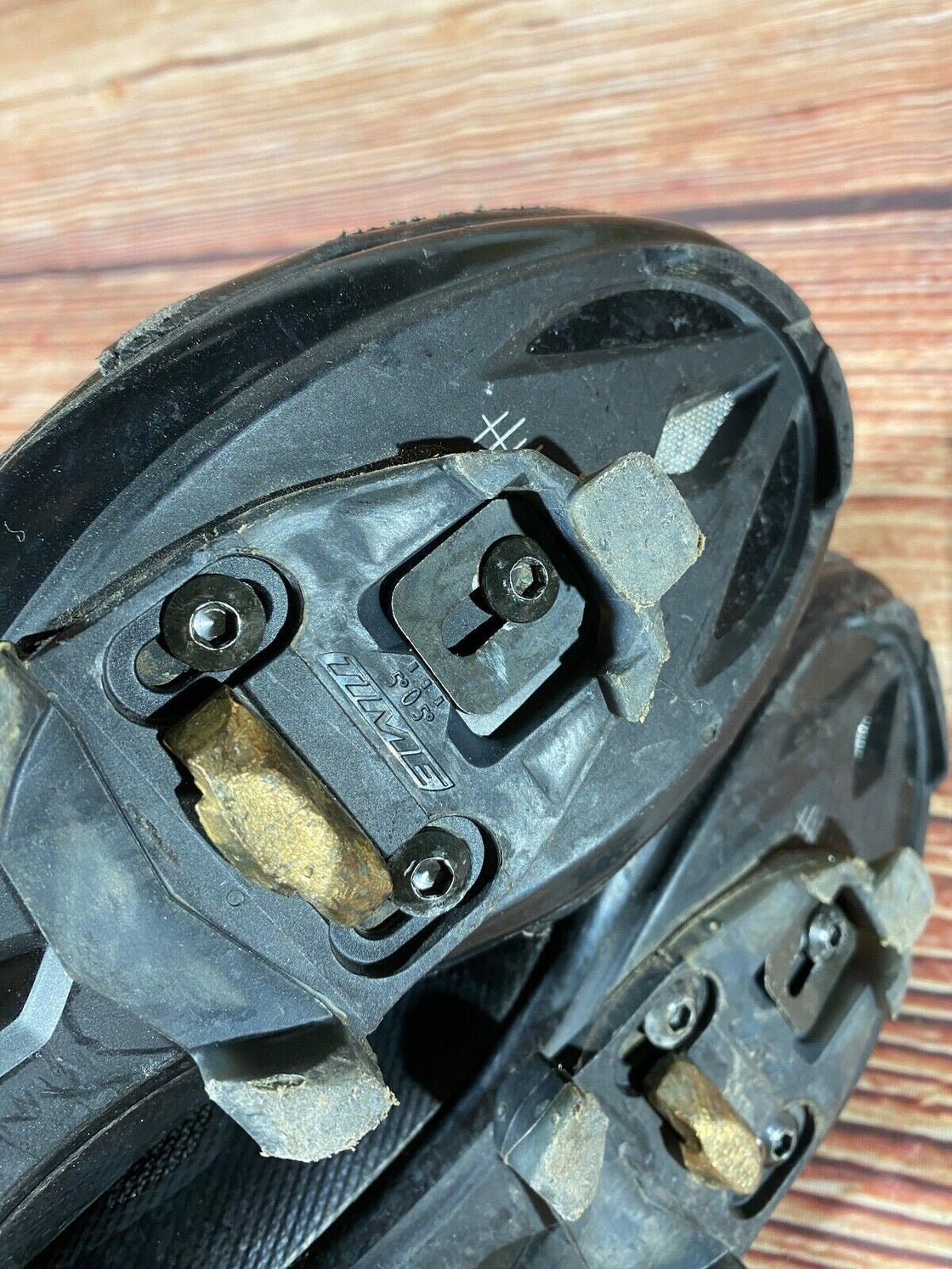 GIRO Apeckx II Road Cycling Shoes Size 3 Bolts EU43.5 US10 Mondo 273 cs1243