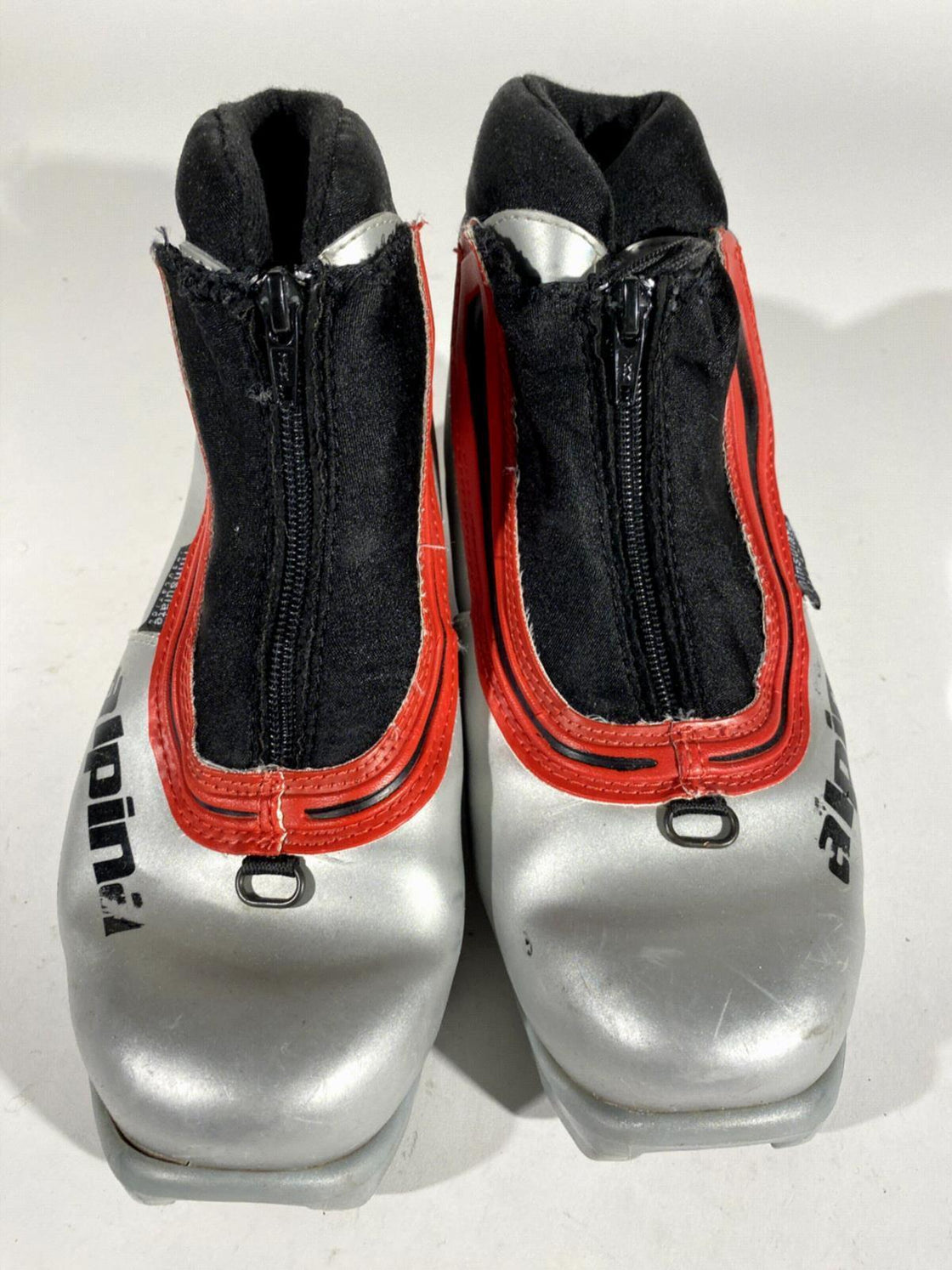 Alpina ST10 Nordic Cross Country Ski Boots Size EU38 US6 for NNN 1032