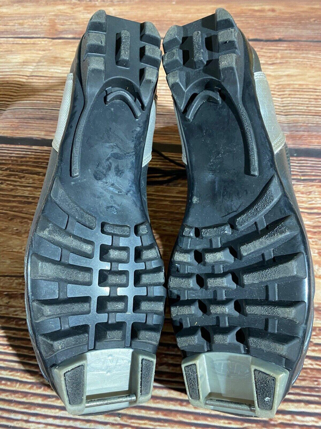 Alpina ST10 Nordic Cross Country Ski Boots Size EU41 US8 for NNN 2853