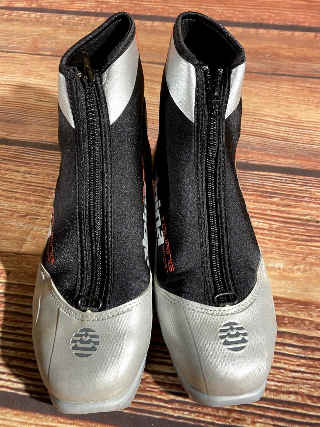 Alpina ST10 Nordic Cross Country Ski Boots Size EU41 US8 for NNN 3062