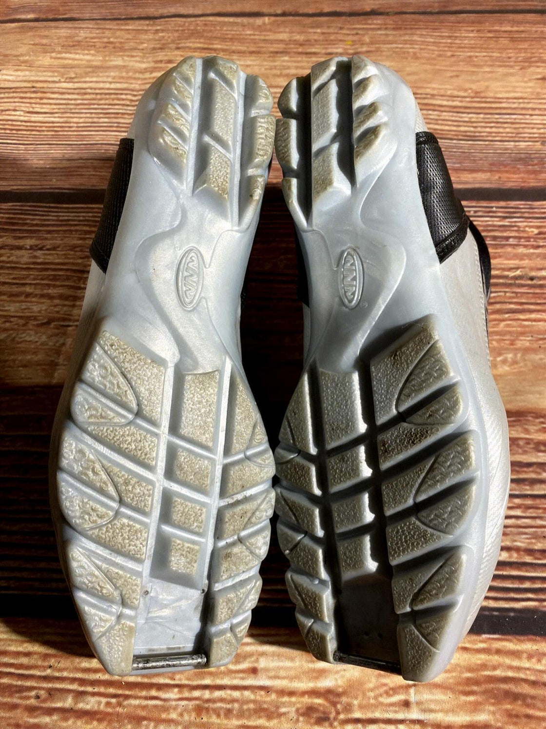 Alpina ST10 Nordic Cross Country Ski Boots Size EU41 US8 for NNN 3062