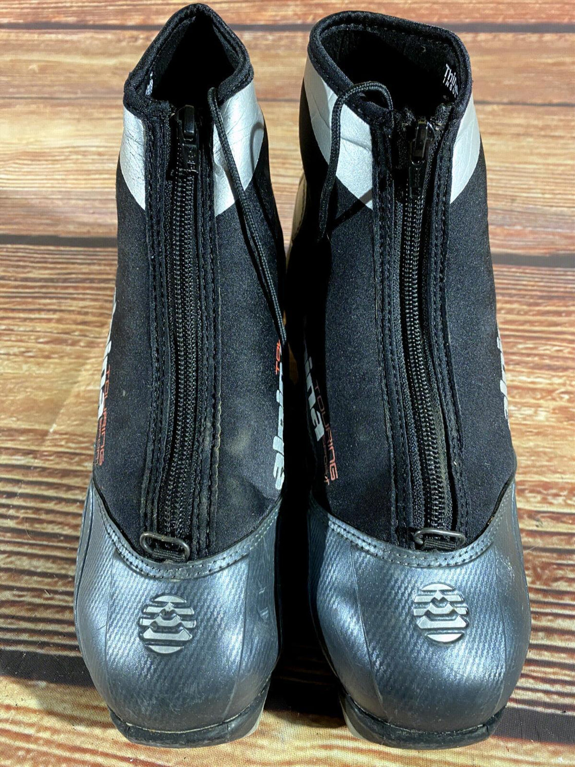 Alpina ST10 Nordic Cross Country Ski Boots Size EU39 US7 for NNN 1045