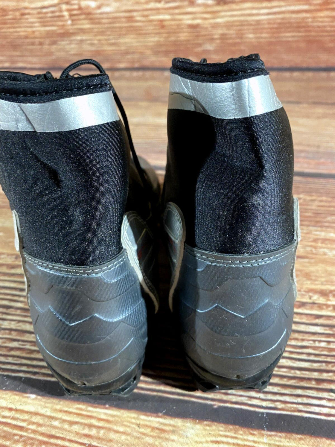 Alpina ST10 Nordic Cross Country Ski Boots Size EU39 US7 for NNN 1045