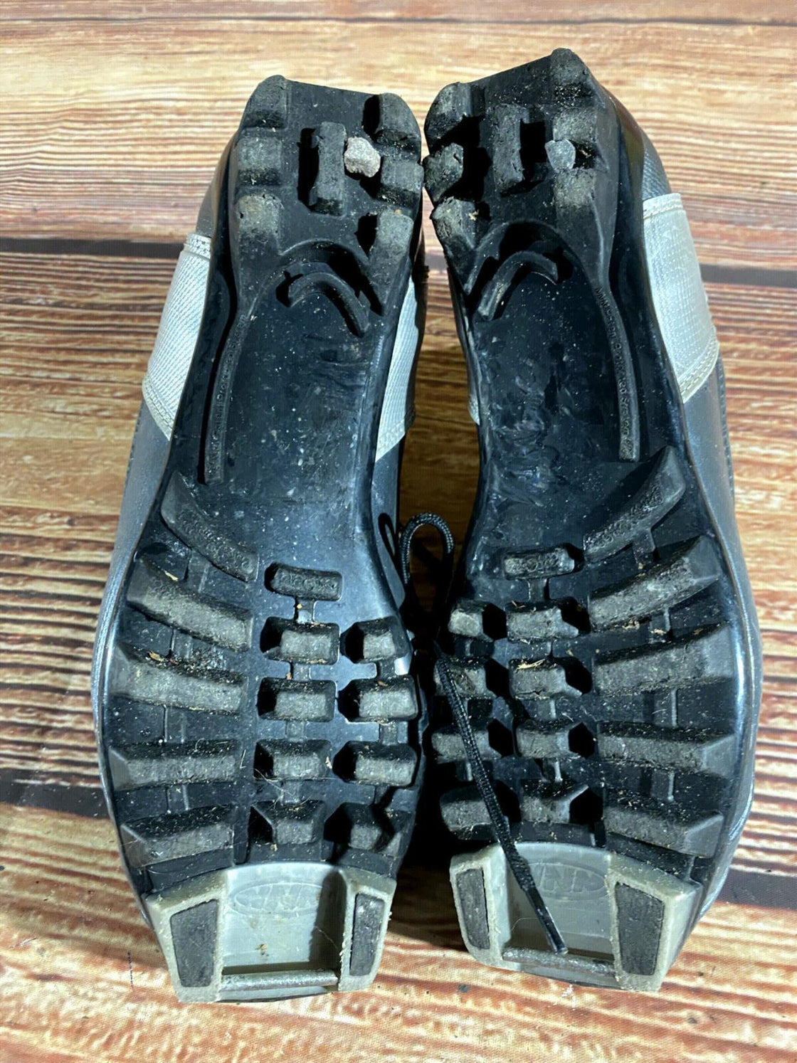 Alpina ST10 Nordic Cross Country Ski Boots Size EU39 US7 for NNN 1045