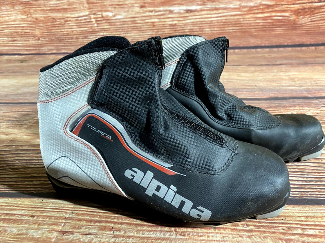 Alpina Touring Nordic Cross Country Ski Boots Size EU41 US8 for NNN 922
