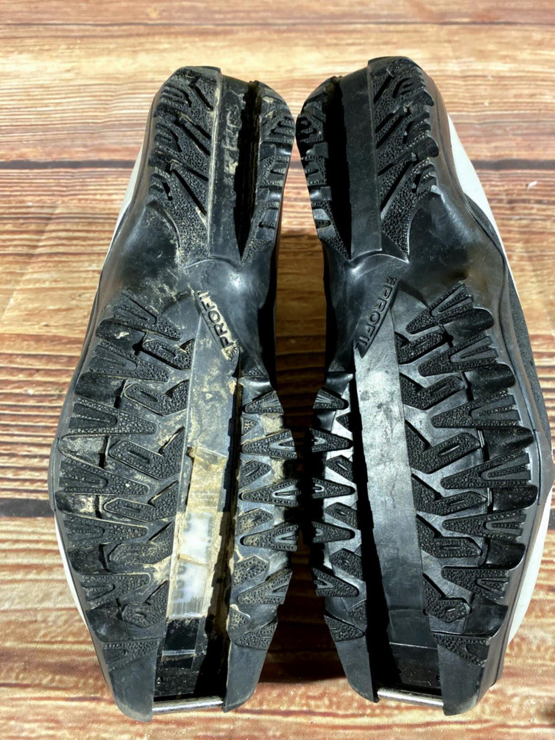 Fischer Nordic Nordic Cross Country Ski Boots Size EU38 US6 SNS Profil 1592