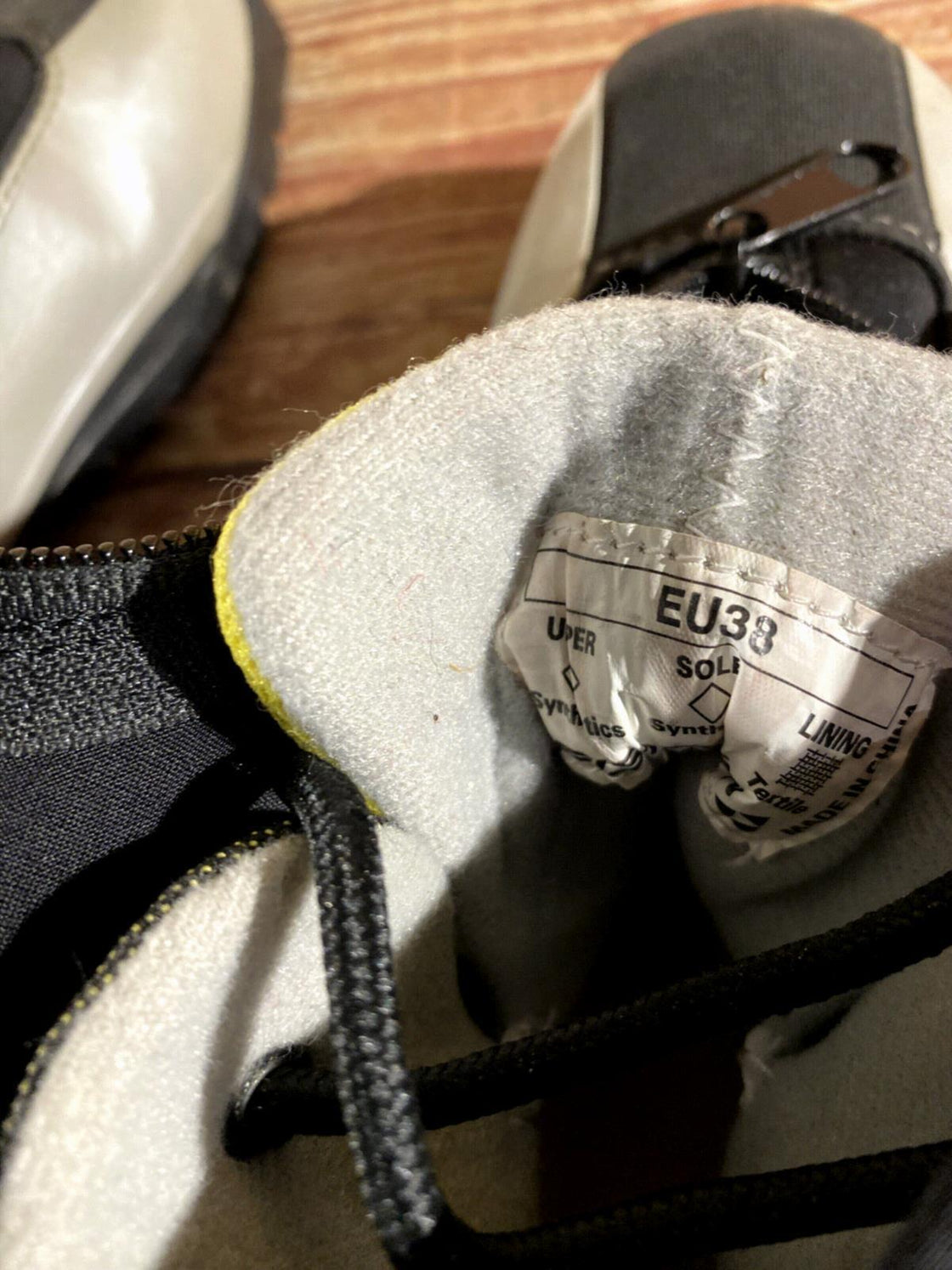 Fischer Nordic Nordic Cross Country Ski Boots Size EU38 US6 SNS Profil 1592