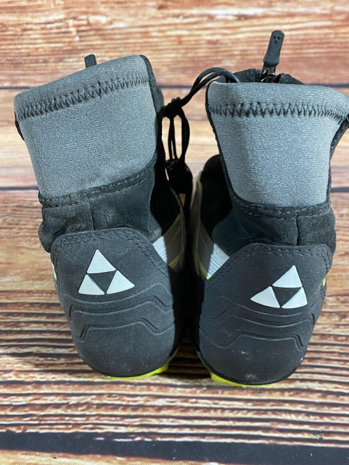 Fischer RC5 Classic Nordic Cross Country Ski Boots Size EU39 US7 for NNN 1456